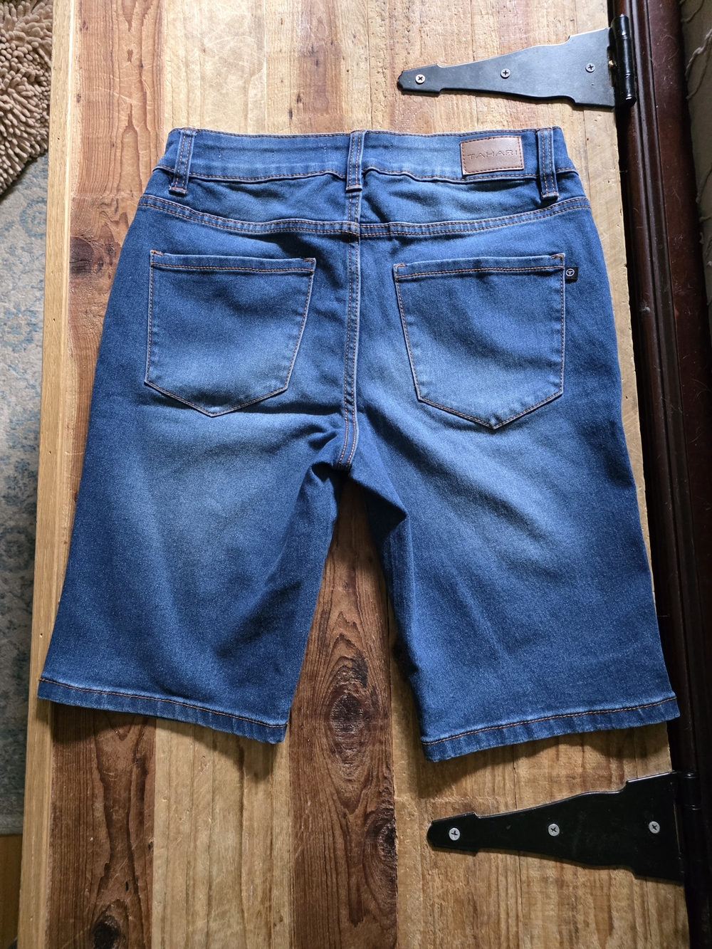 Tahari Denim Bermuda Shorts - Size 6/28